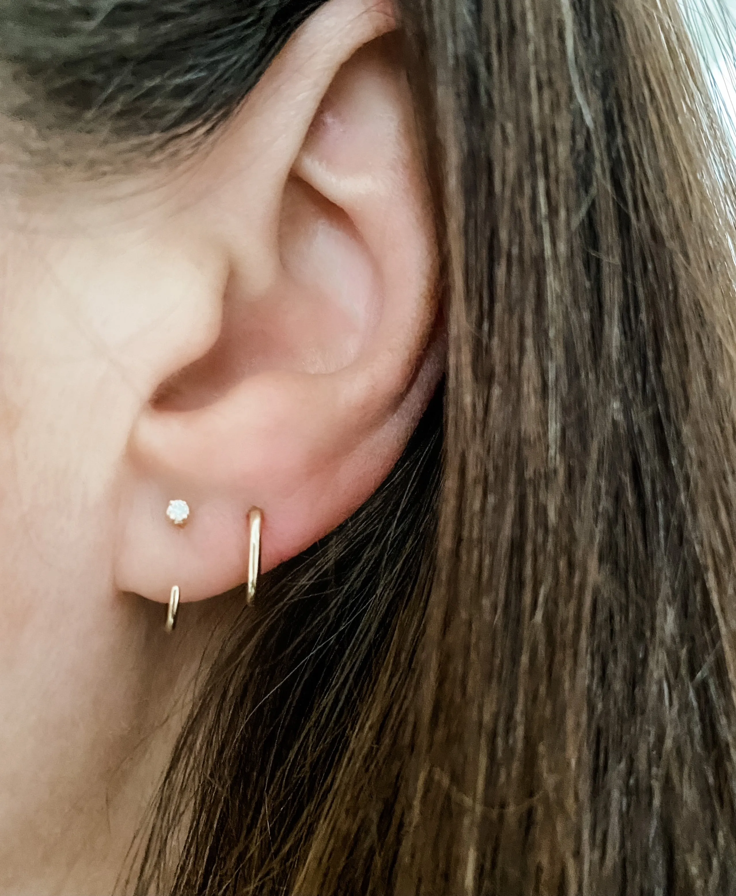 14K Goldie Single Hoop Earring