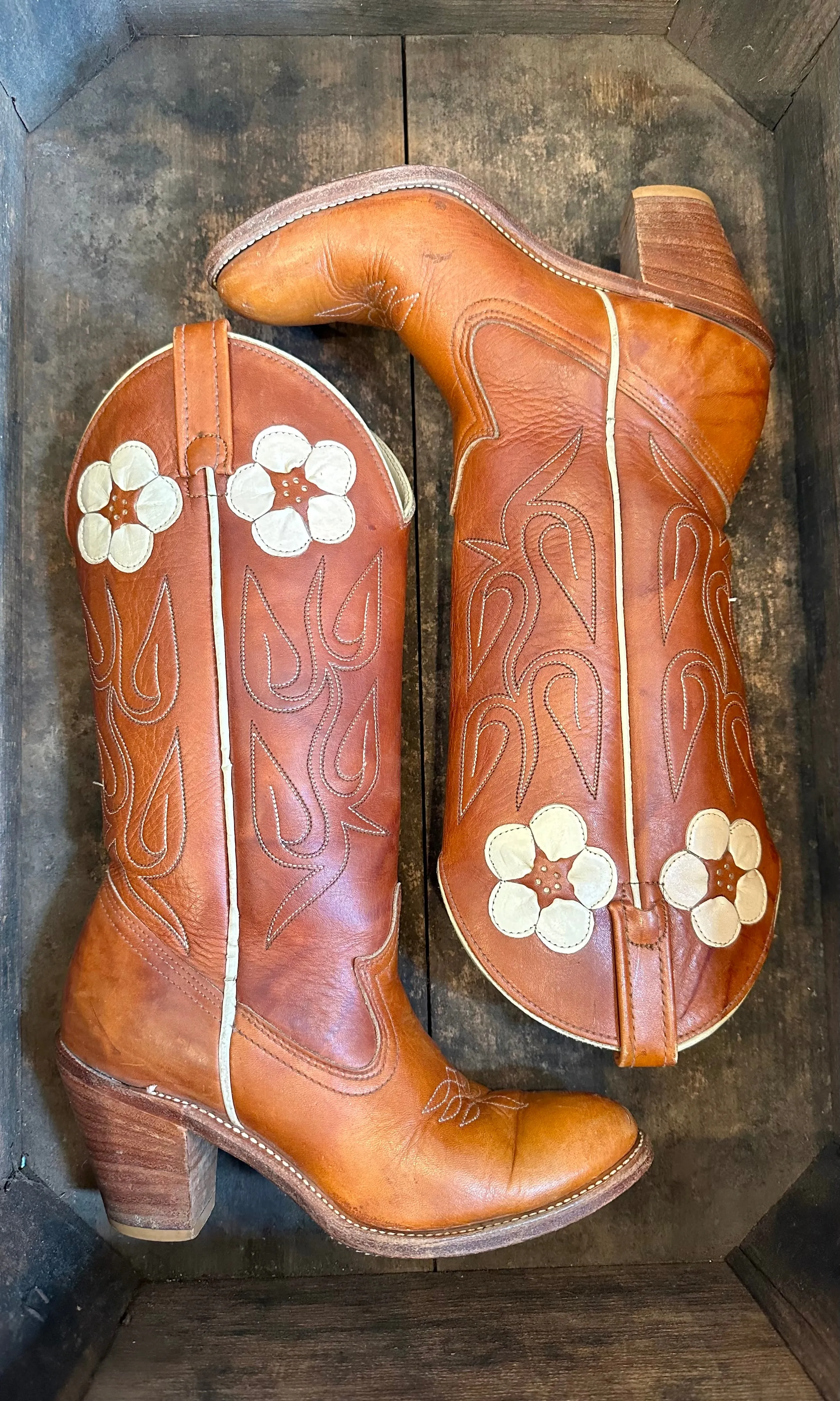 ACME Vintage 70s Cowgirl Boots • Womens Size 7 narrow