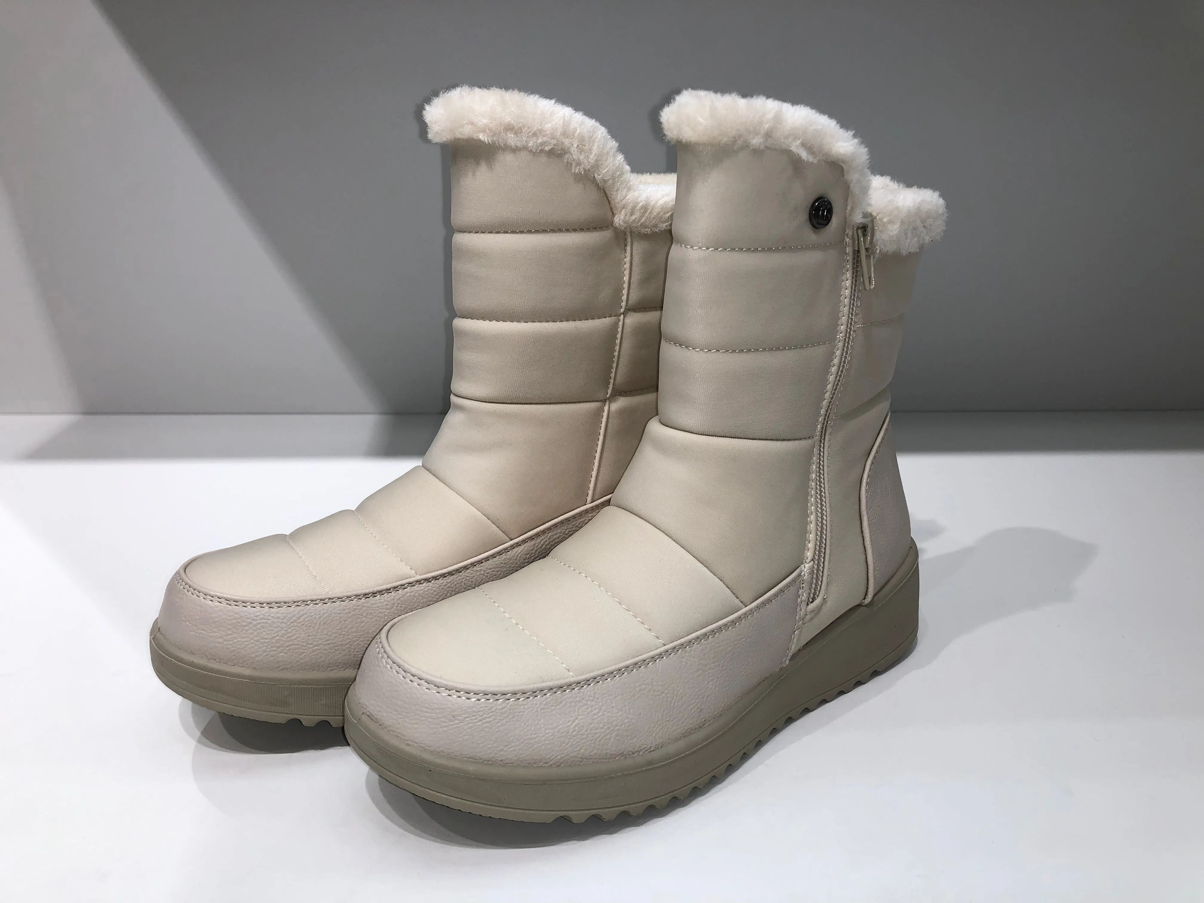 AJH25475 ICE