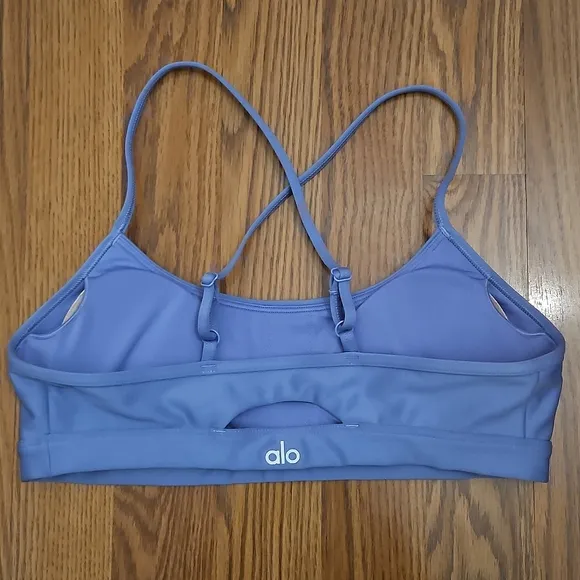 ALO Yoga Airlift Intrigue Sports Bra/ M