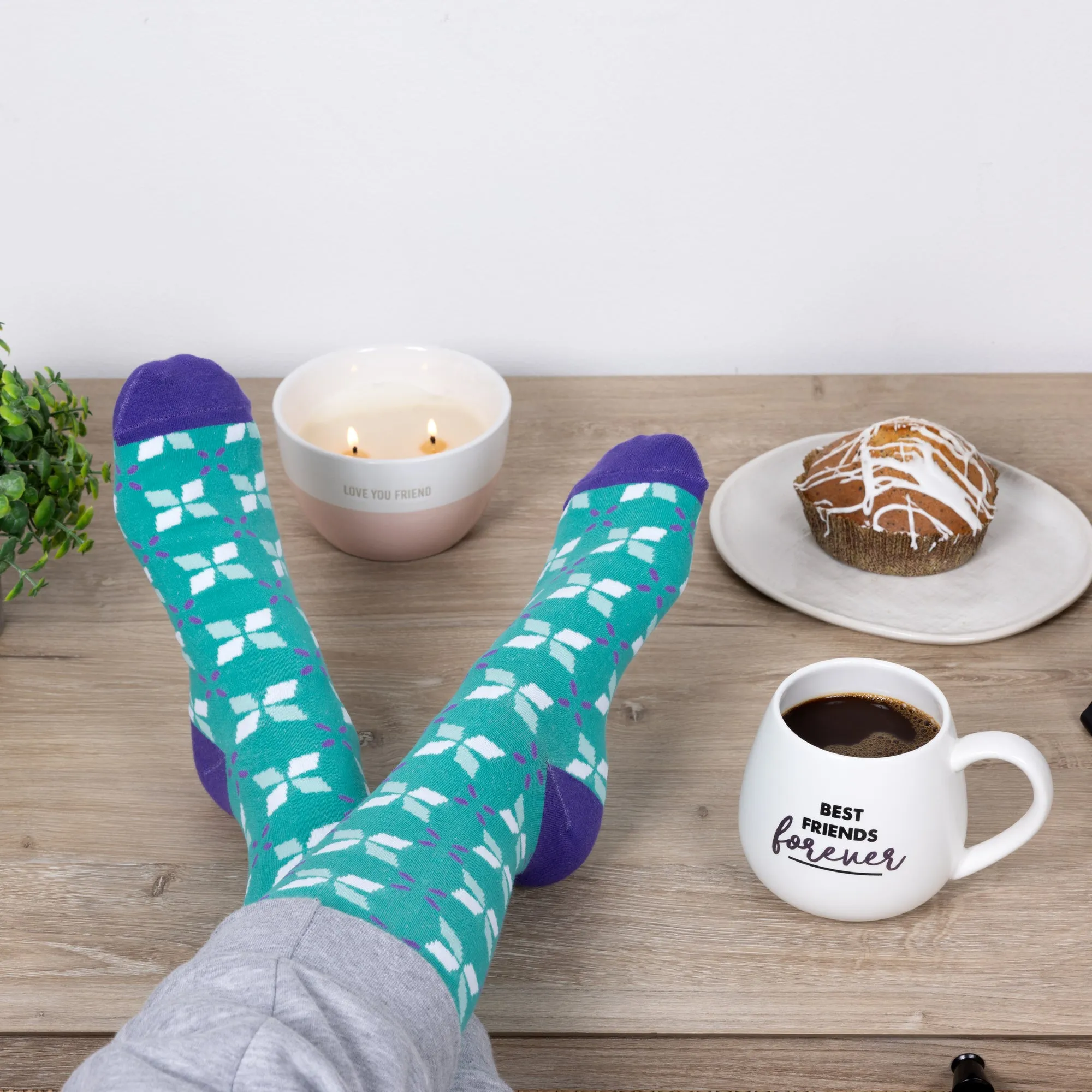 Best Friends 15.5 oz Mug and Sock Set