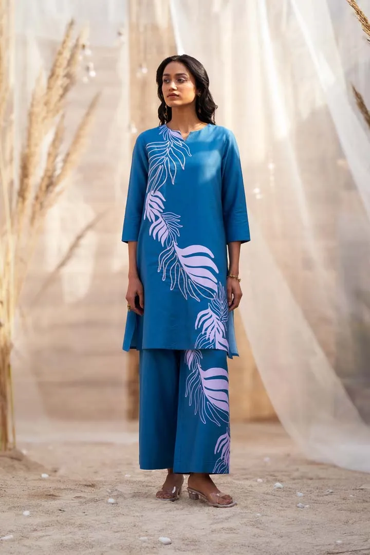 Bold Leaf-Print Co-ord Set with Notch Neck & Flared PantsRVWK91YBL-WP21YBL