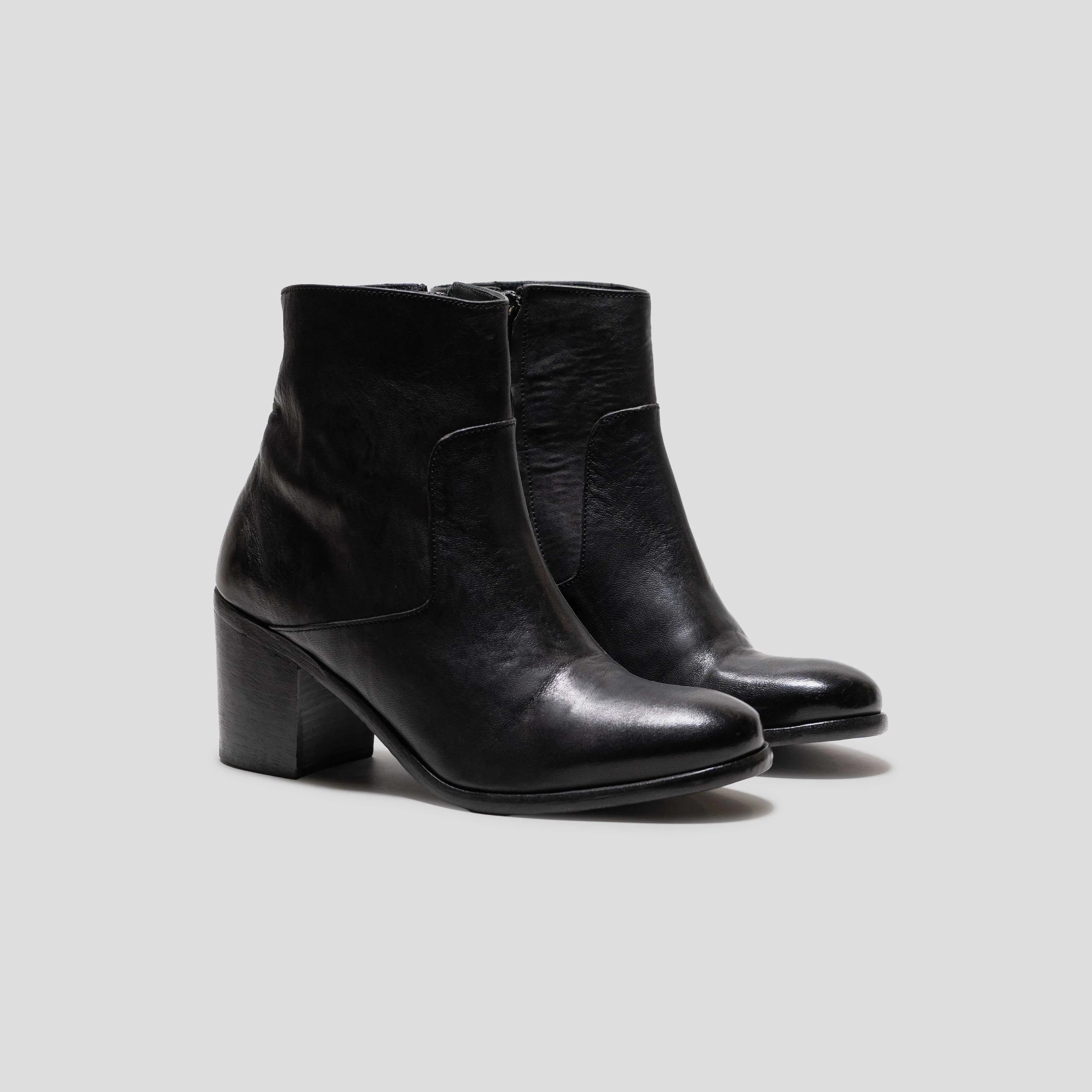 BRUNI soft BLACK