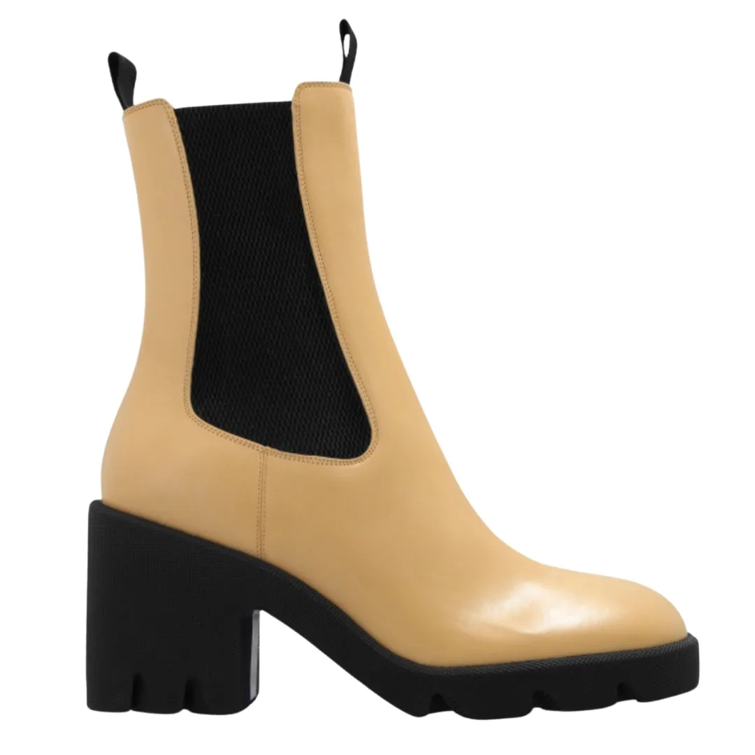 Burberry 8080326 Burberry Stride Platform Chelsea Boots Custard Beige Chelsea Boot Womens