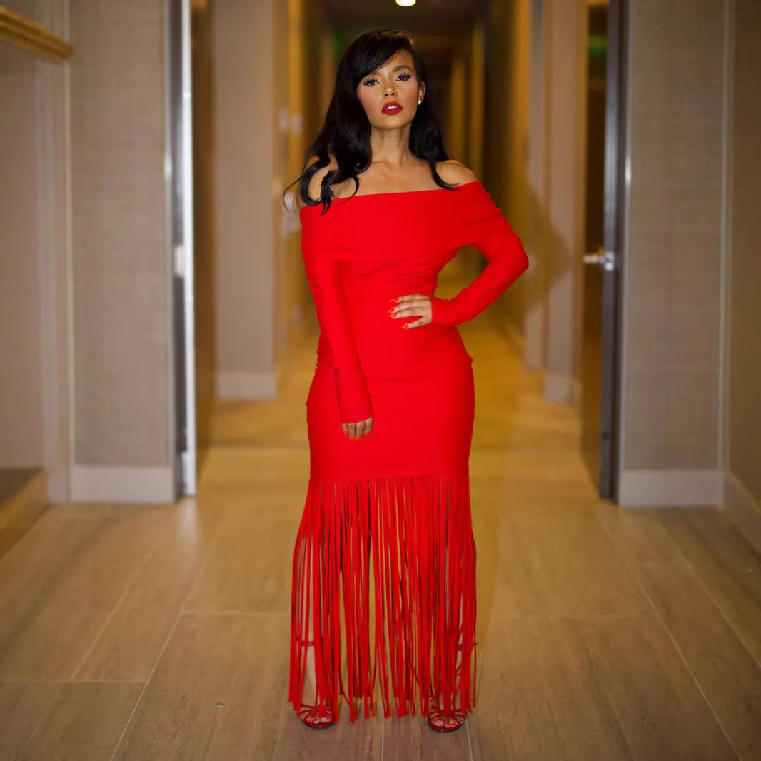 Chic Off-Shoulder Tassel Wrap Dress for Effortless Sophistication