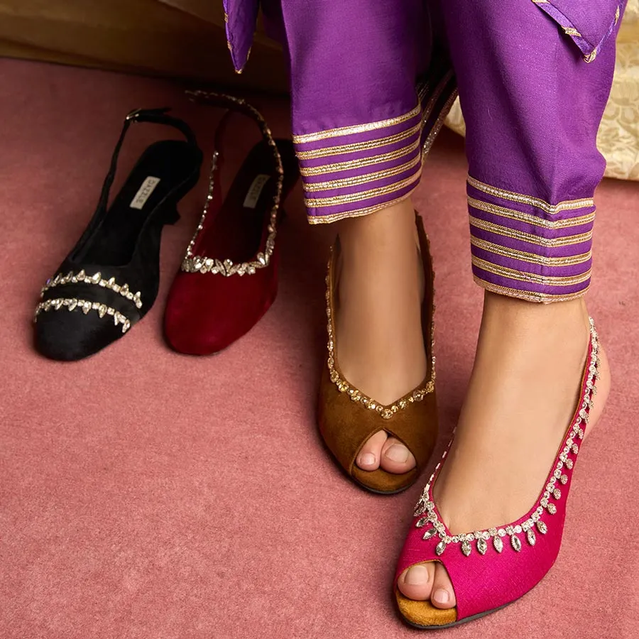 Dazzle By Sarah - Caroller Shoes