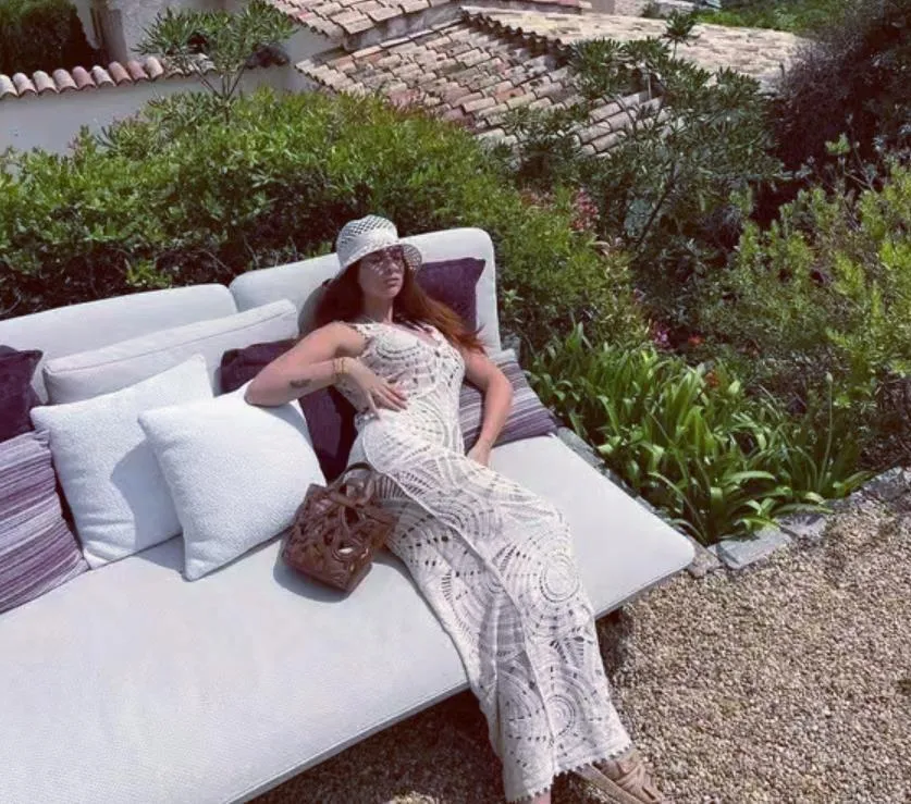 Ethereal Elegance Knit Lace V-Neck Sleeveless Maxi Dress