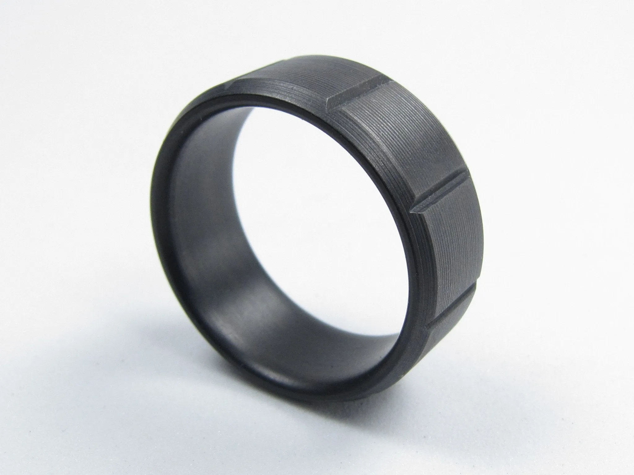 Eurpoa (Black) - Minimal Titanium Wedding Band