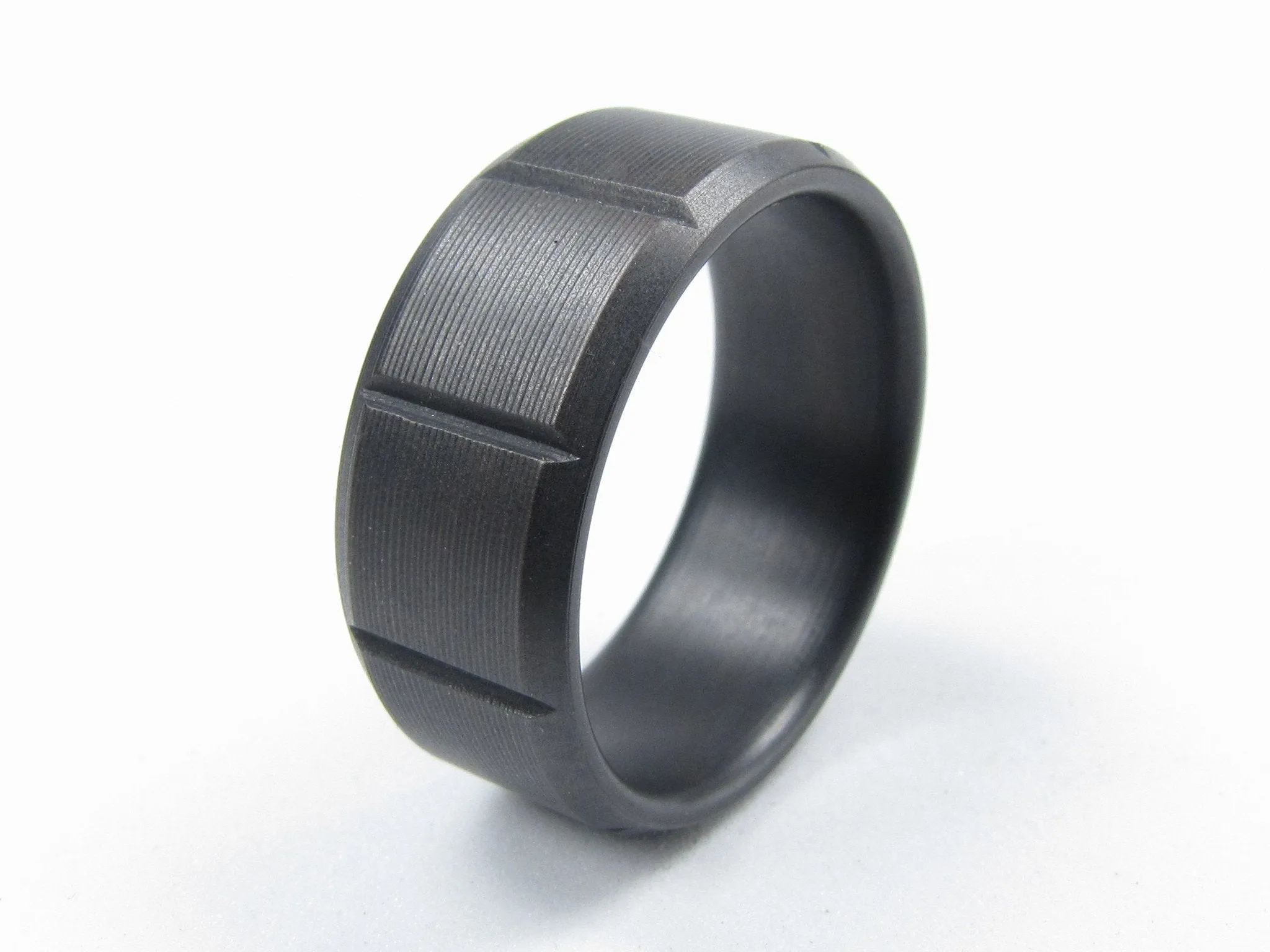 Eurpoa (Black) - Minimal Titanium Wedding Band