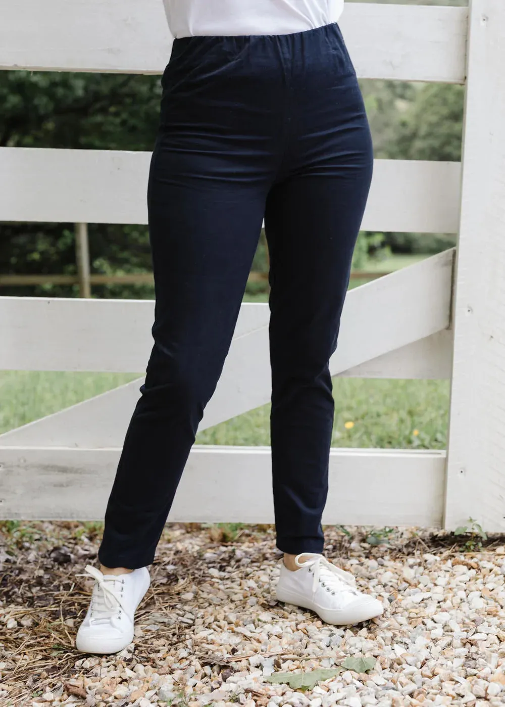 Goondiwindi Cotton - 97% Cotton 3% Spandex Elastic Waist Pant Navy