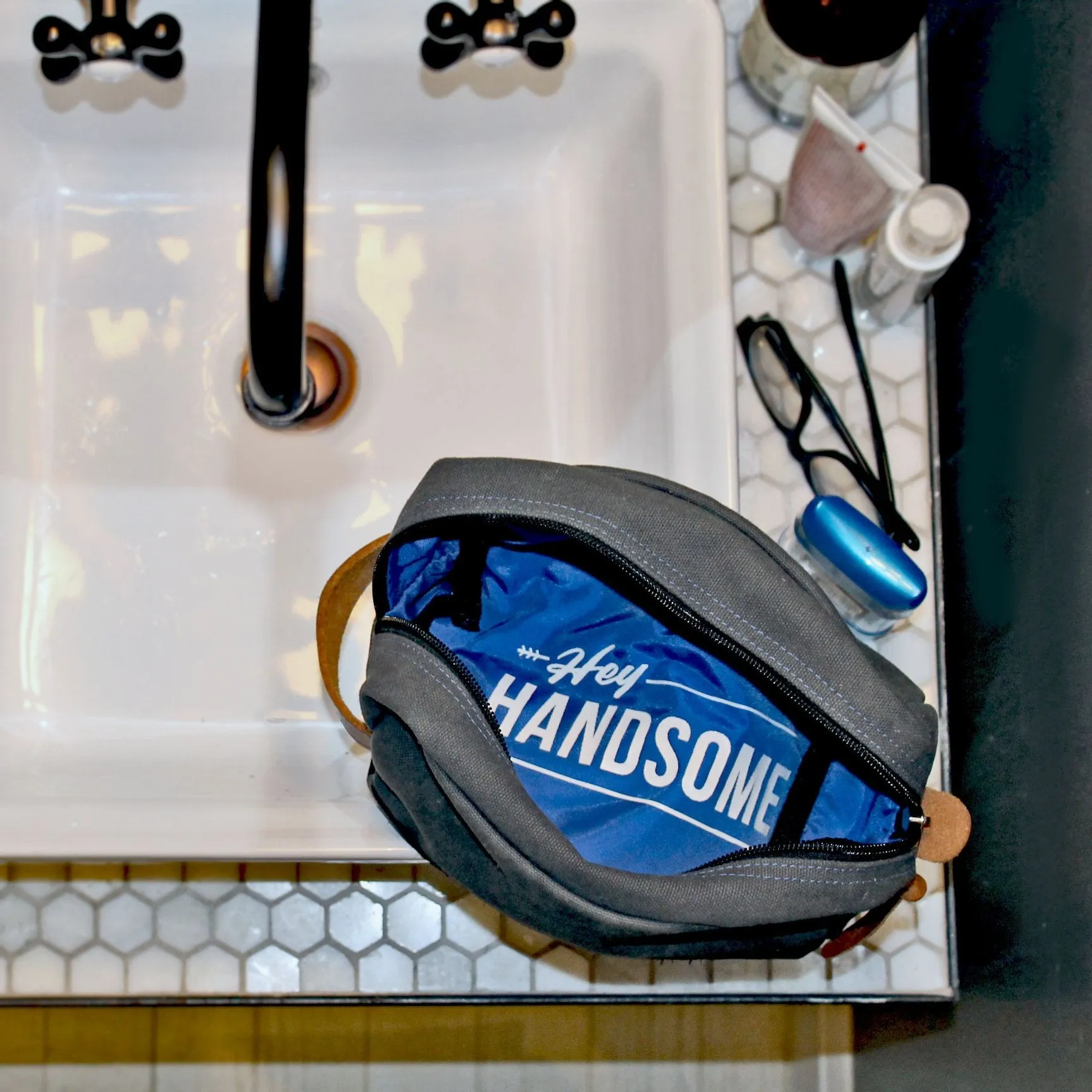 Hey Handsome Dopp Kit