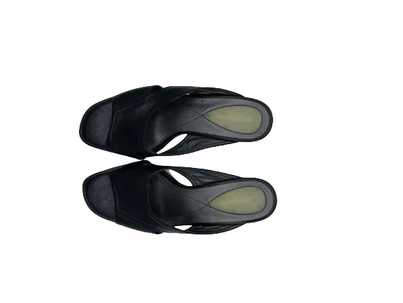 Liz Claiborne Flex Tanaka Slip On Heels