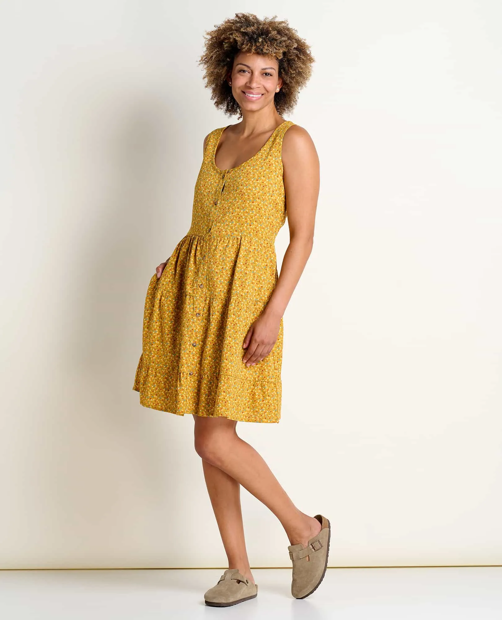 Manzana Tiered Sleeveless Dress