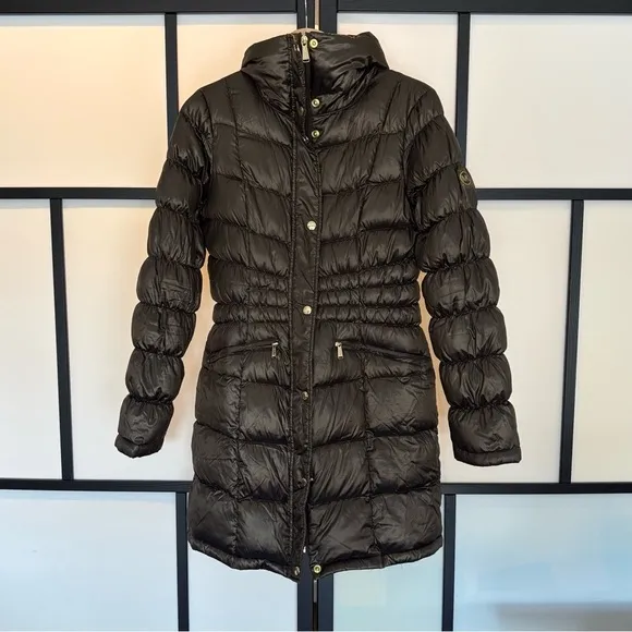 Michael Kors Down filled winter puffer coat. Women’s SMALL