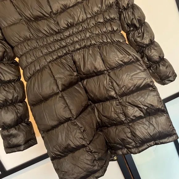 Michael Kors Down filled winter puffer coat. Women’s SMALL