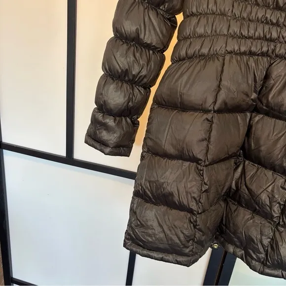 Michael Kors Down filled winter puffer coat. Women’s SMALL