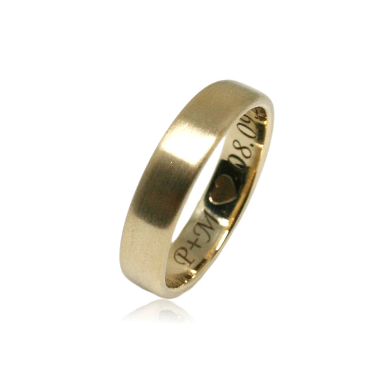 Minimal 14k yellow gold wedding ring