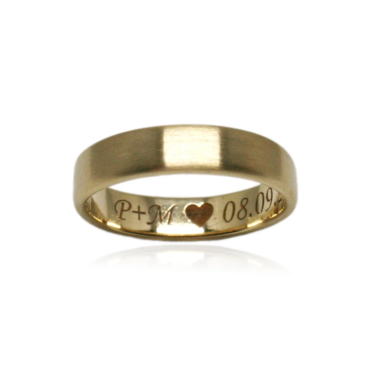 Minimal 14k yellow gold wedding ring