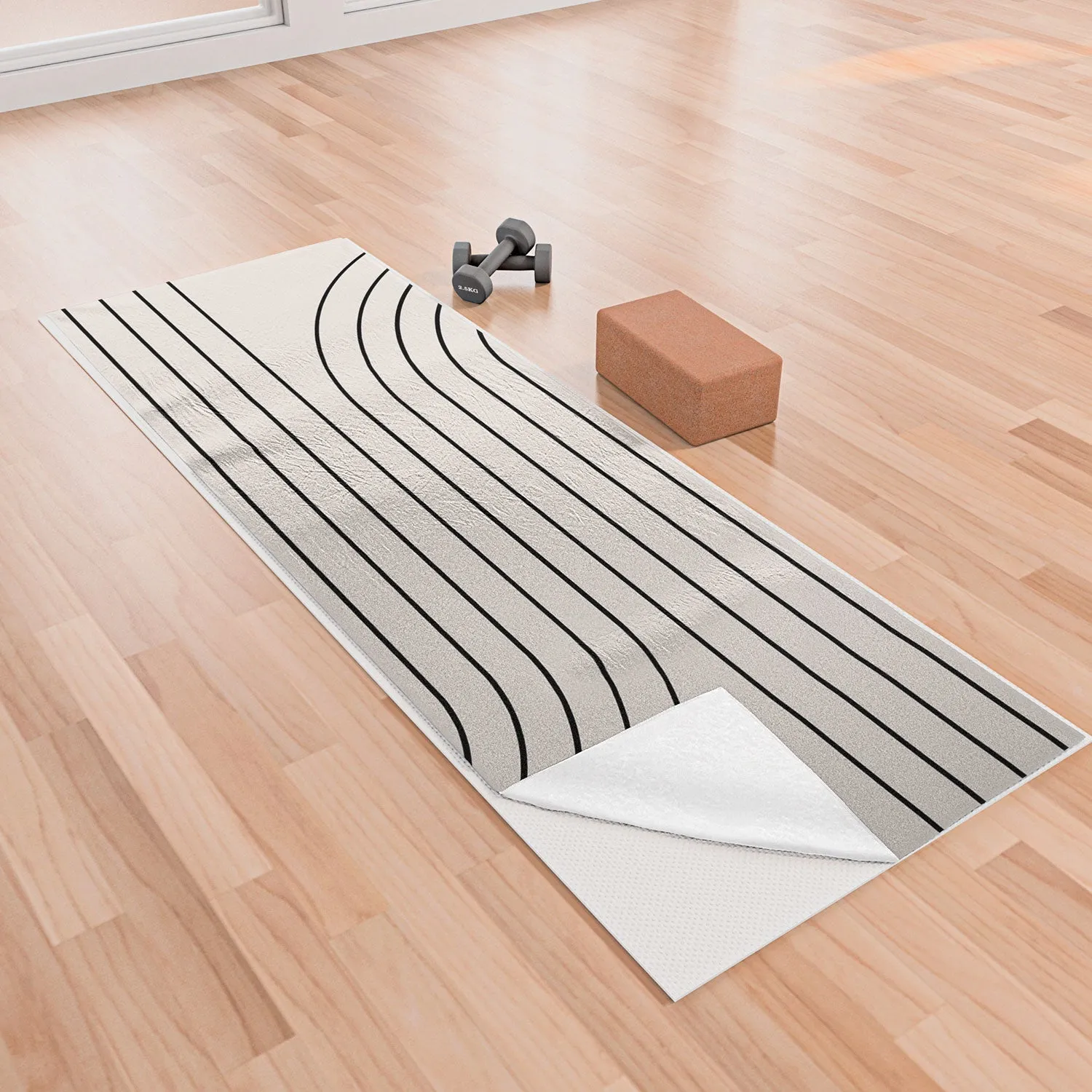 Minimal Line Curvature White Yoga Towel
