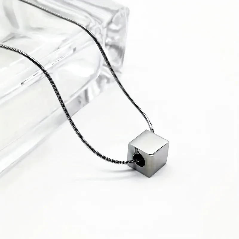 Minimal Silver Cube Pendant Necklace