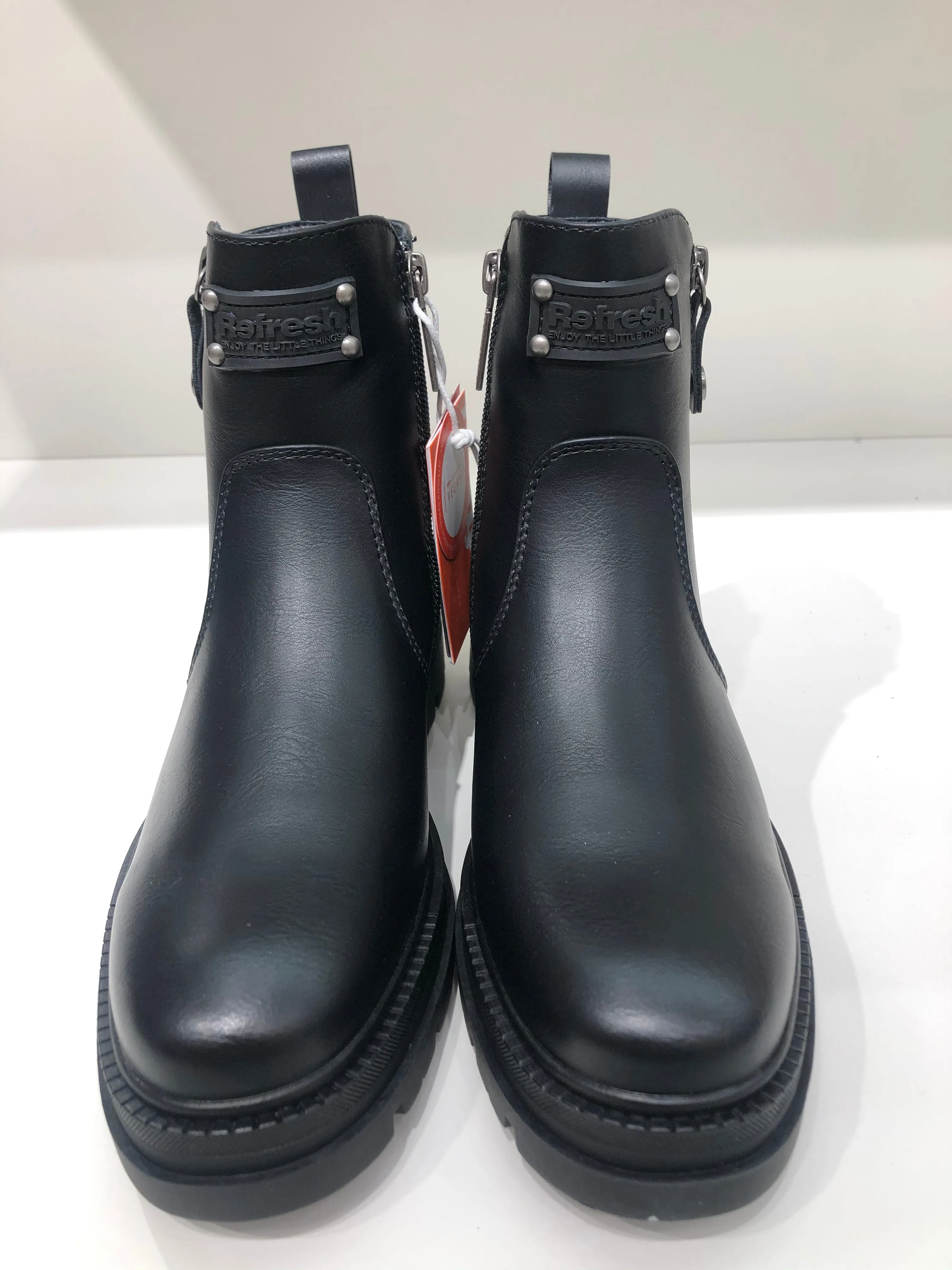 MOZY BLACK