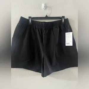 NEW Athleta SZ Large Boundless Shorts Black