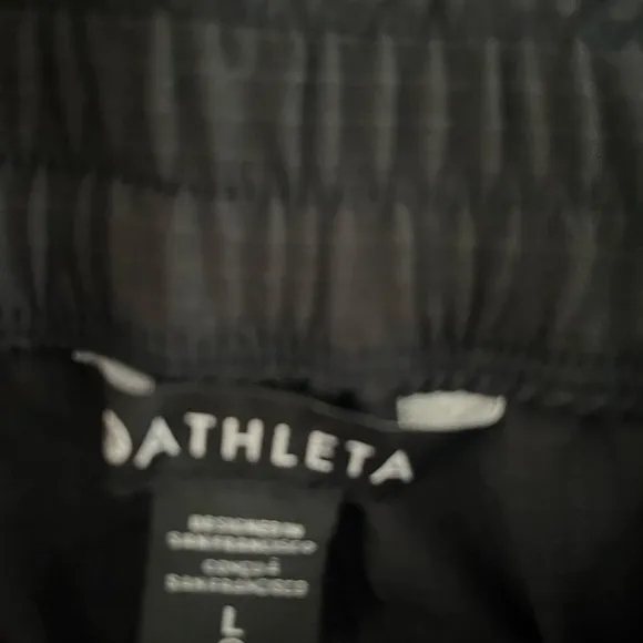 NEW Athleta SZ Large Boundless Shorts Black