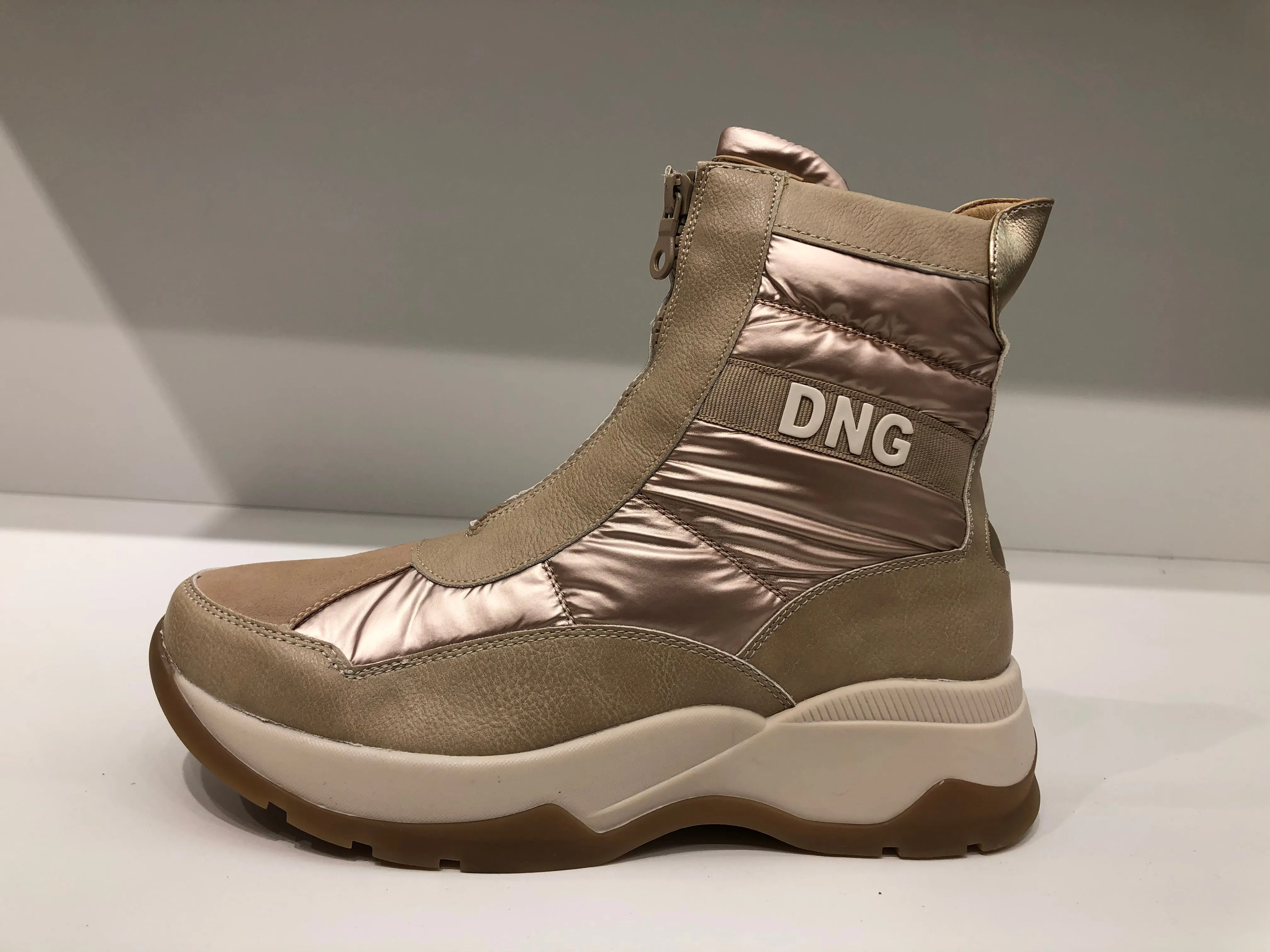 NOVA BEIGE