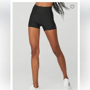 NWOT ALO Yoga 3” High-Waist Airlift Short