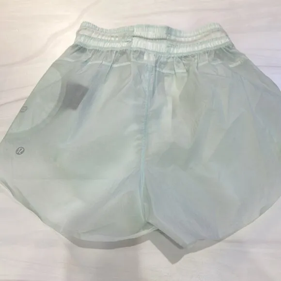 NWT Lululemon Women's Green Step Out High Rise Ocean Air Sheer Short 3&quot; Size 2