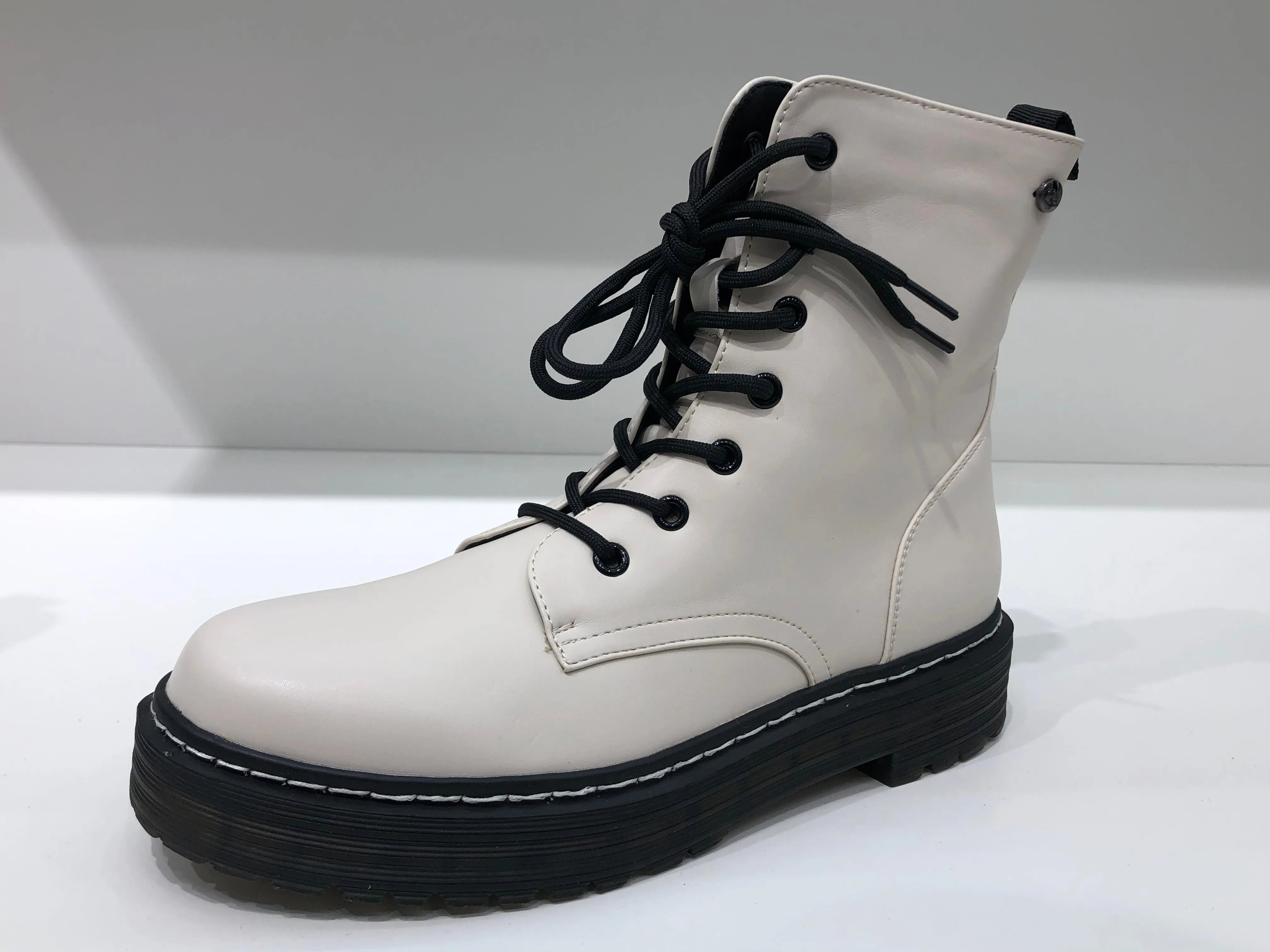 PINNACLE BEIGE
