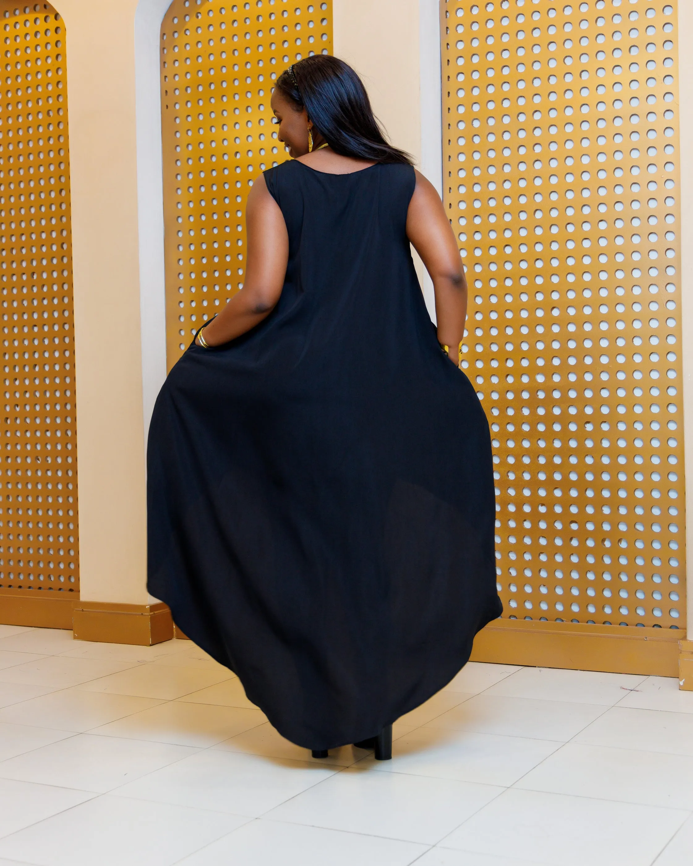 Saito Top-Black