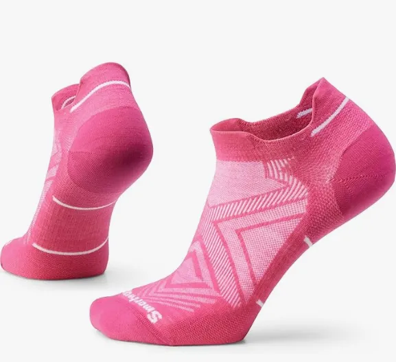 Smartwool Women's Run Zero Cushion Merino Wool Low Ankle Socks, Power Pink, Medium