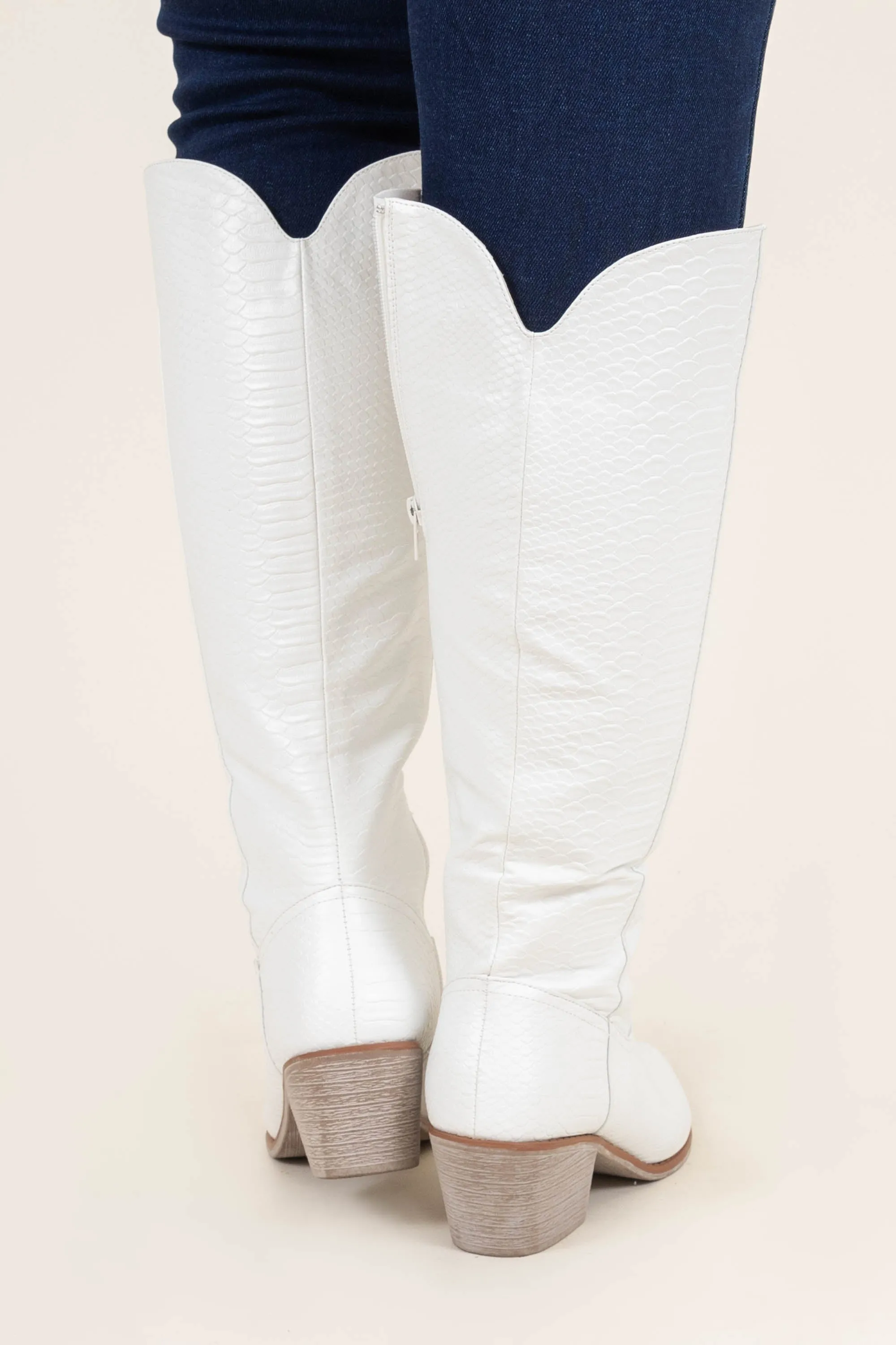 So Unforgettable Boots, White