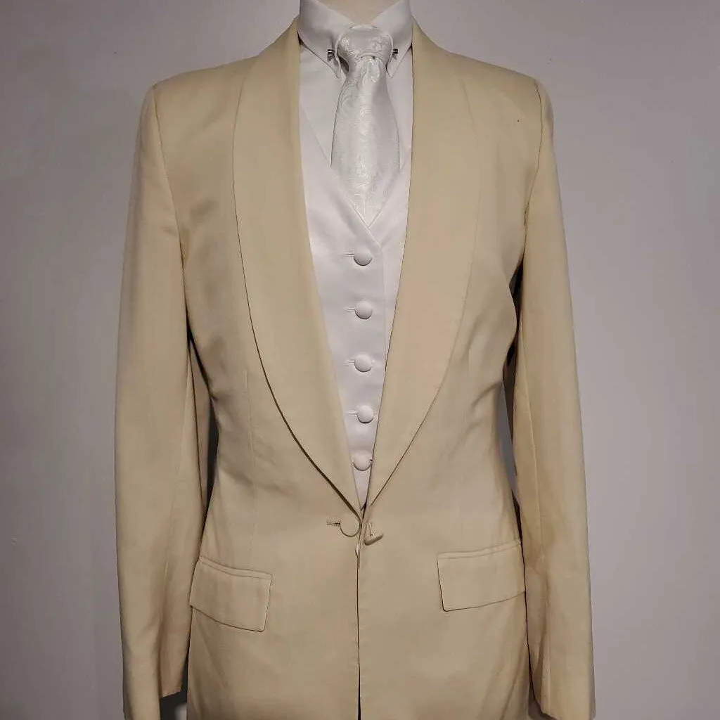 Tailored Sportsman Cream Daycoat