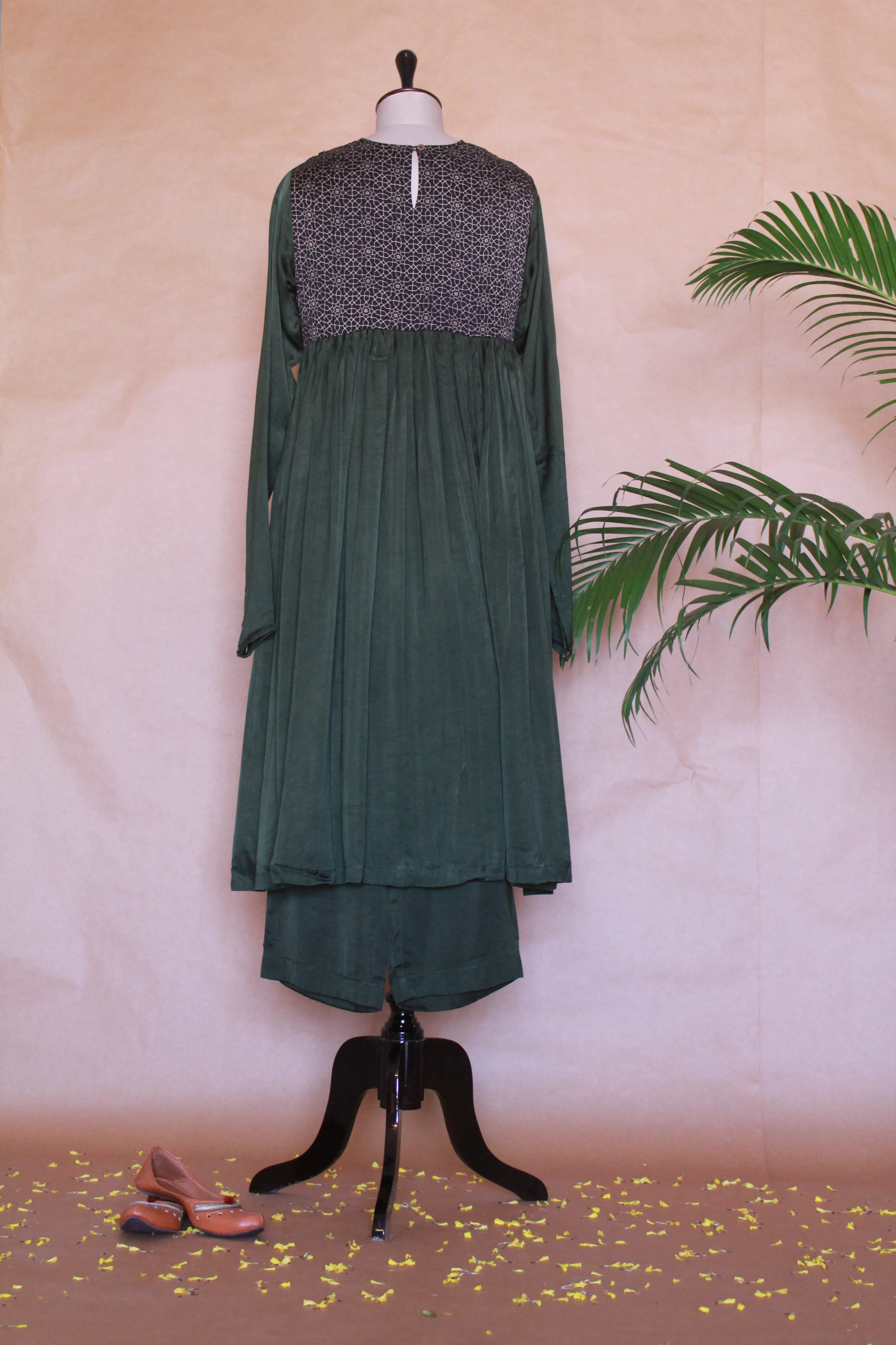 The Bela Set in Green-2