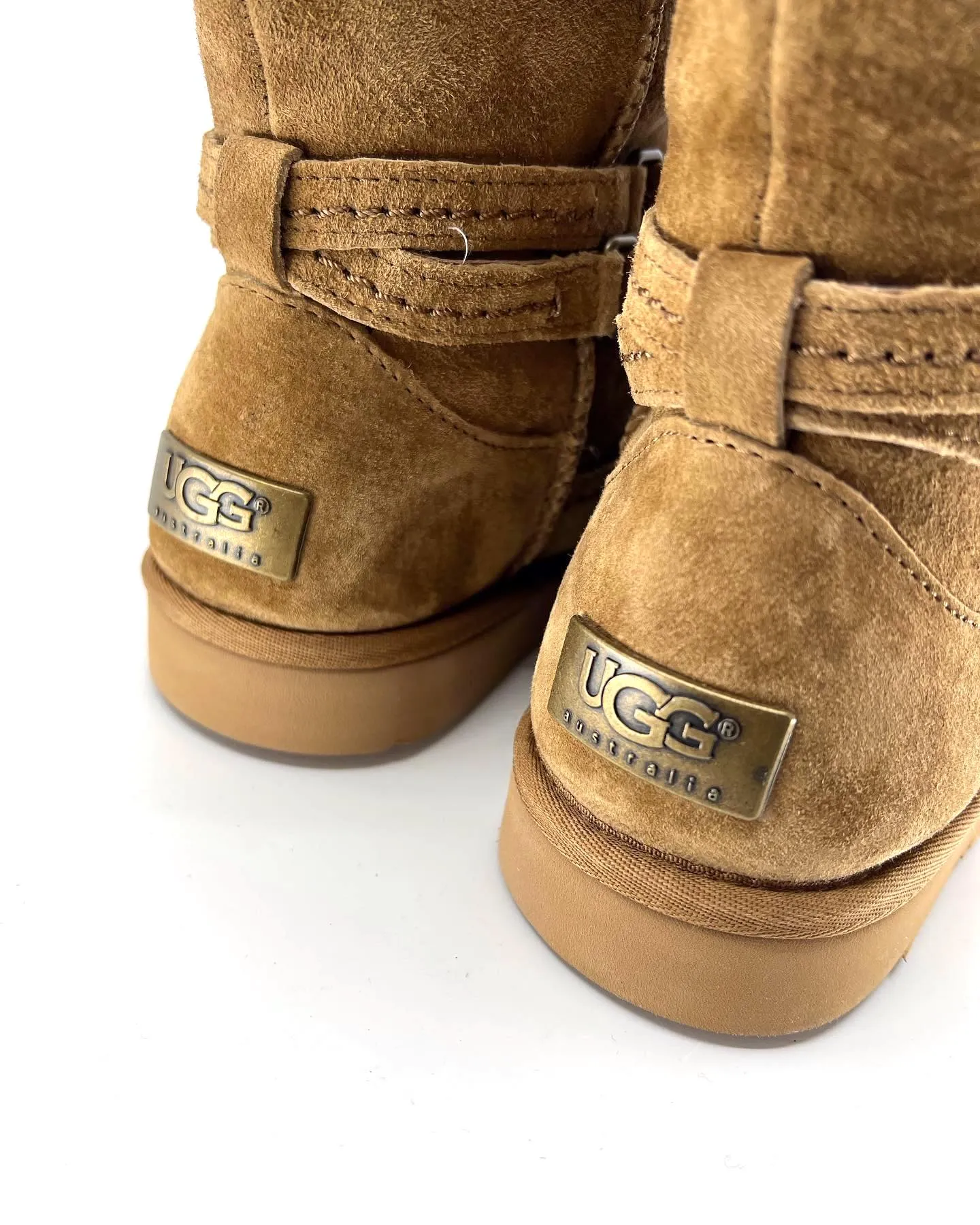 UGG AUSTRALIA SUEDE PALISADE BOOTS