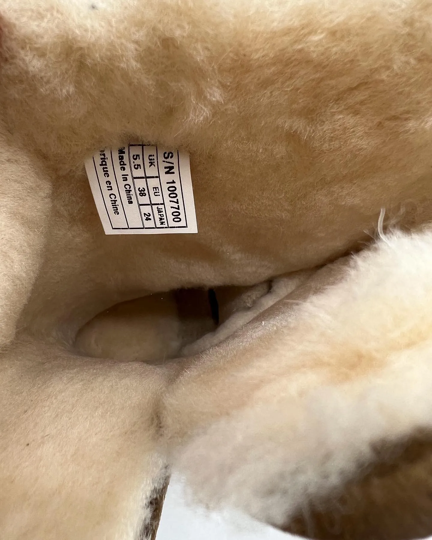UGG AUSTRALIA SUEDE PALISADE BOOTS