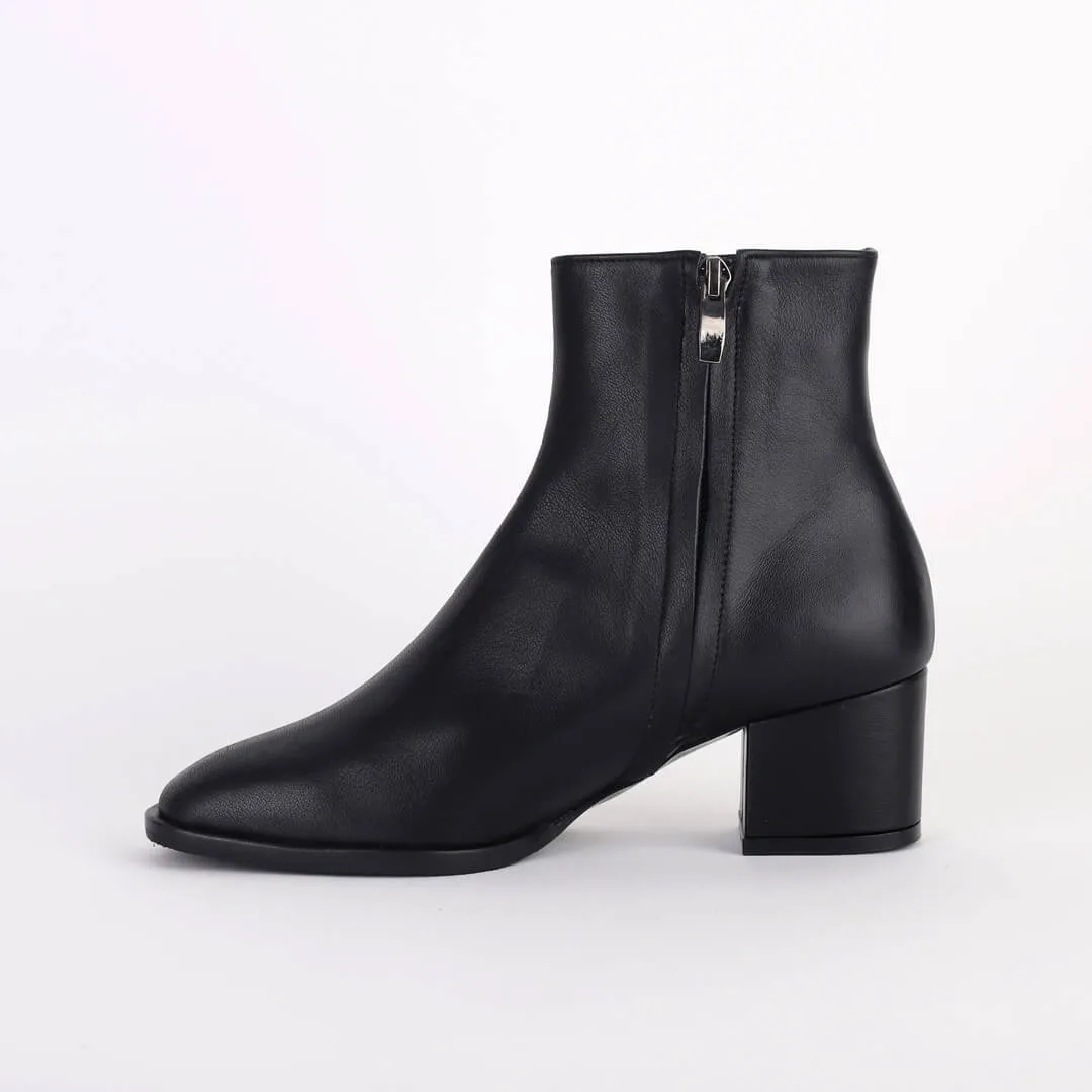 *UK size 13 - MOSTO - black, 5cm heels