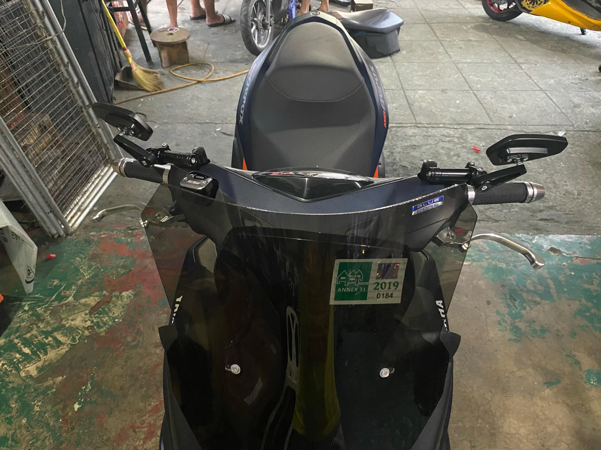Villain Compact Side Mirror (Universal)
