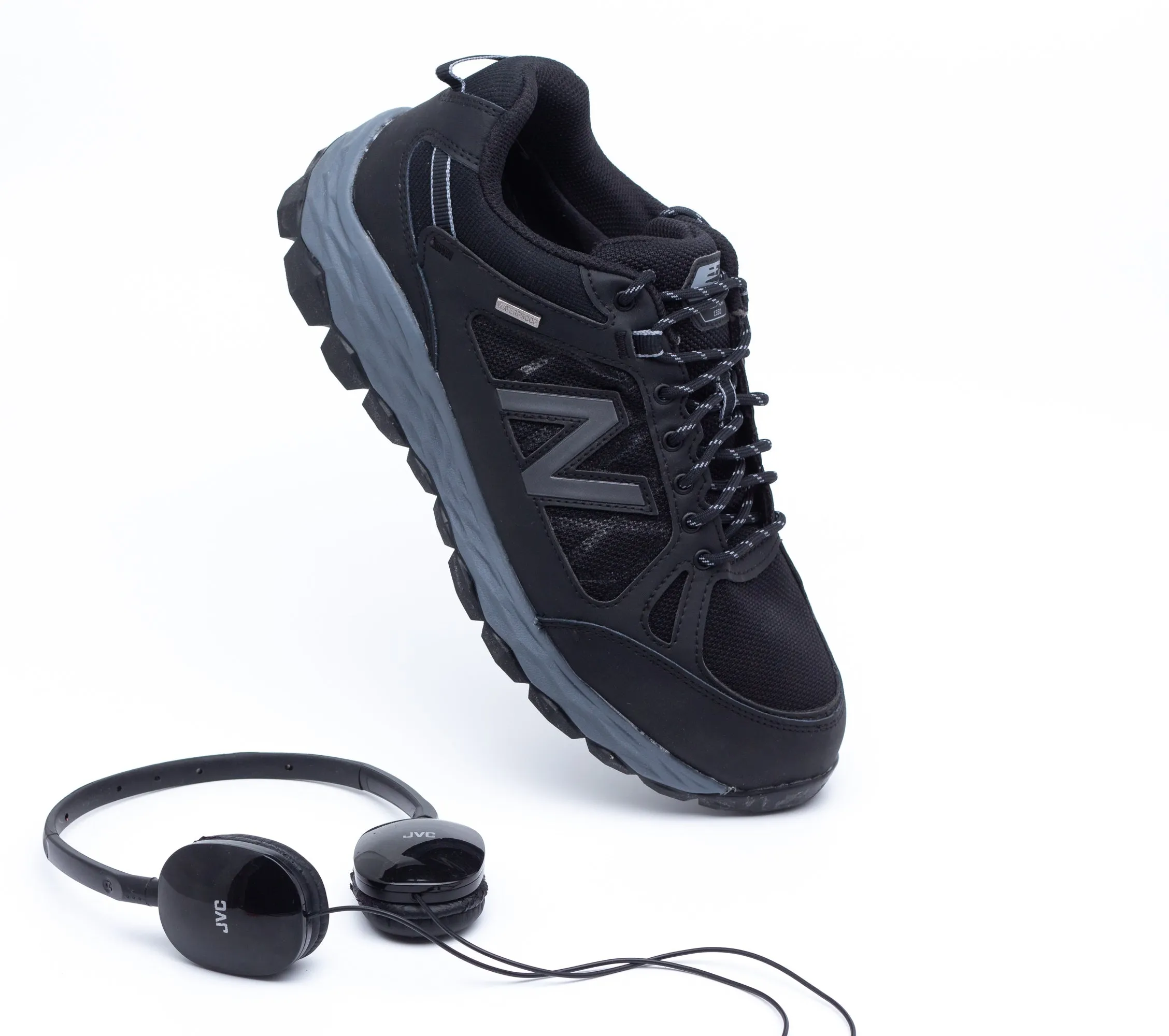 Wasserdichte Fresh Foam New Balance MW1350WL Wanderschuhe für Herren, weite Passform