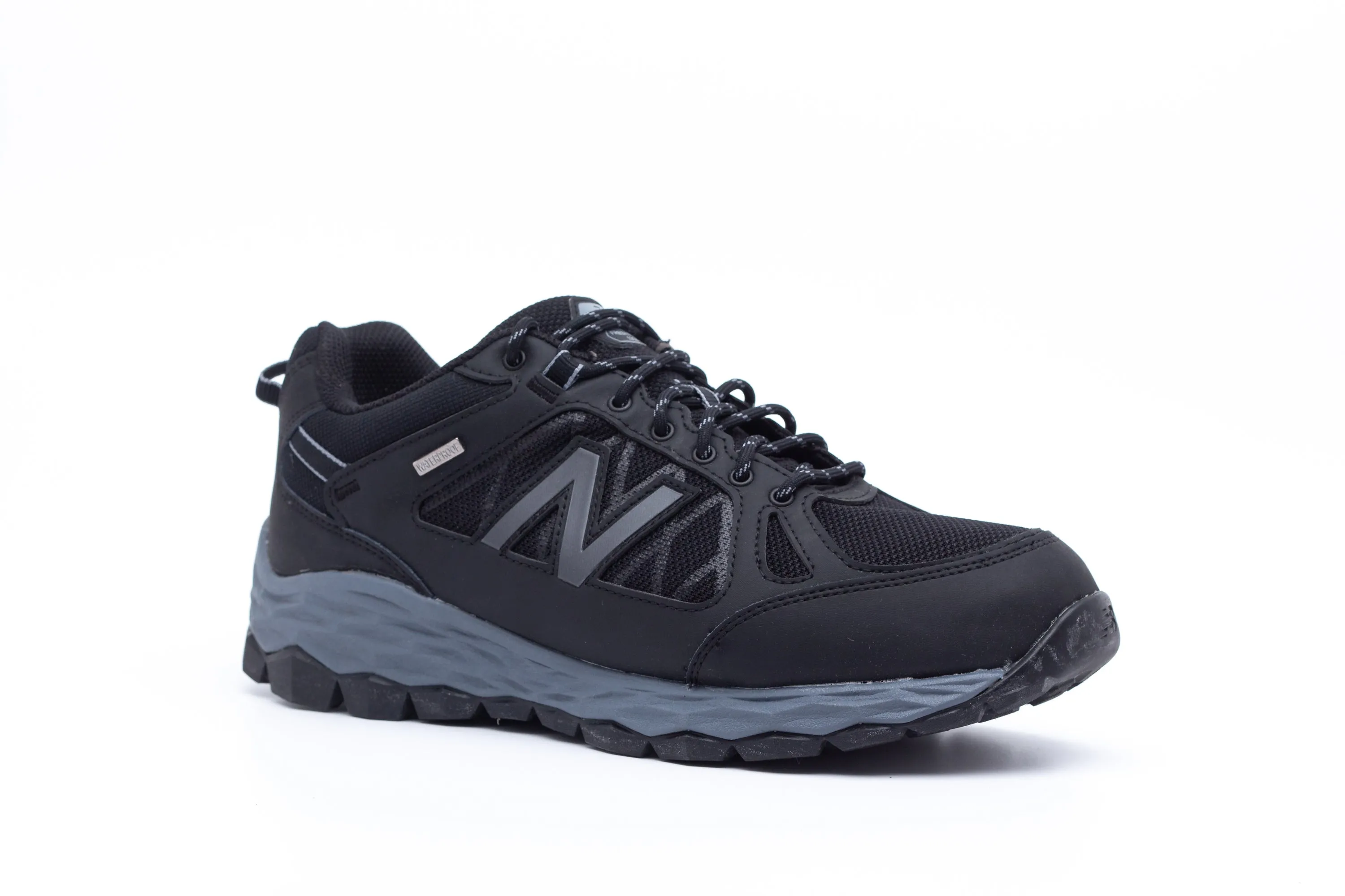 Wasserdichte Fresh Foam New Balance MW1350WL Wanderschuhe für Herren, weite Passform