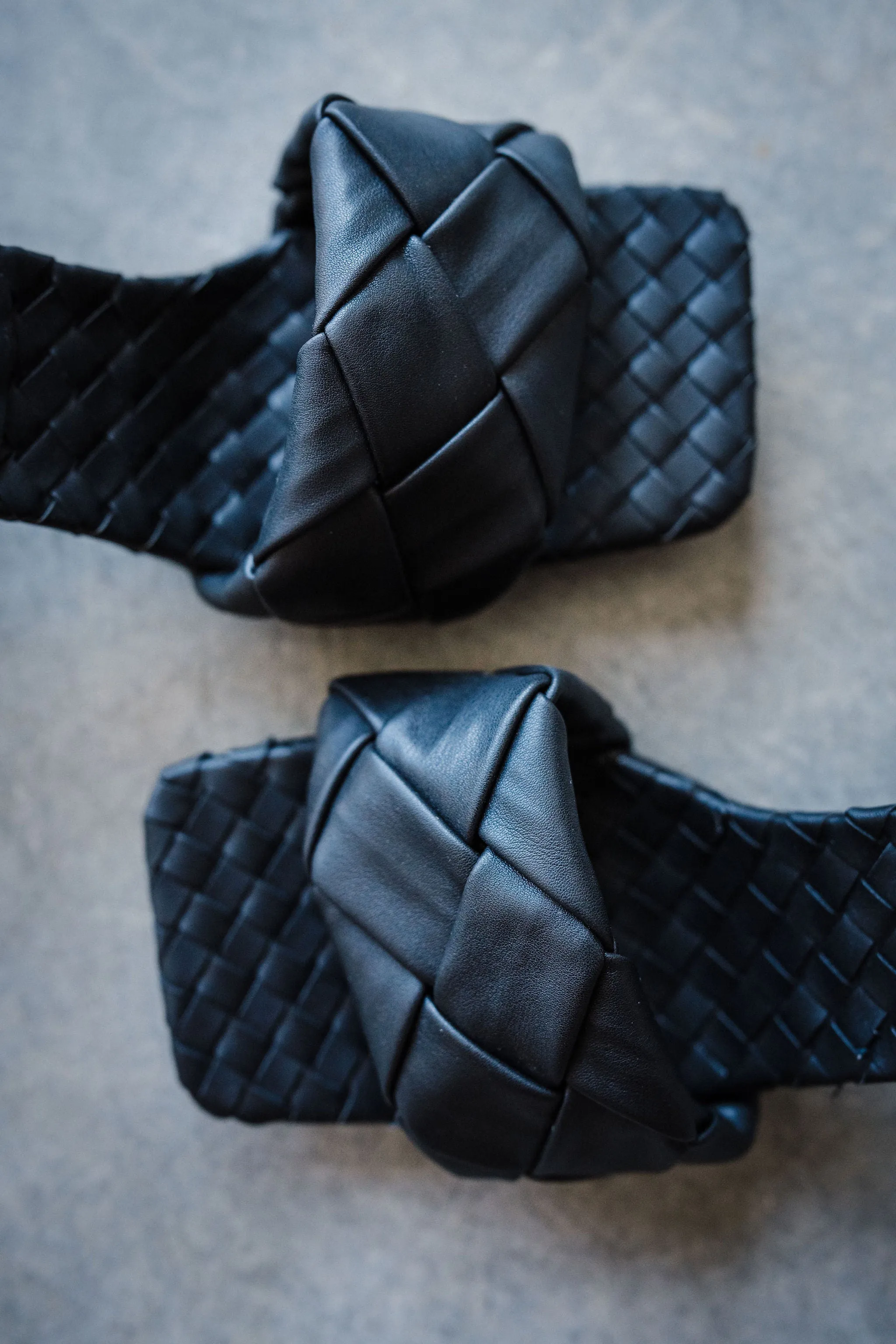 Wave It Black Heels